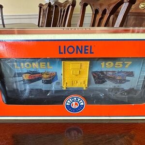 Selling for friend.  Unopened Lionel boxcar